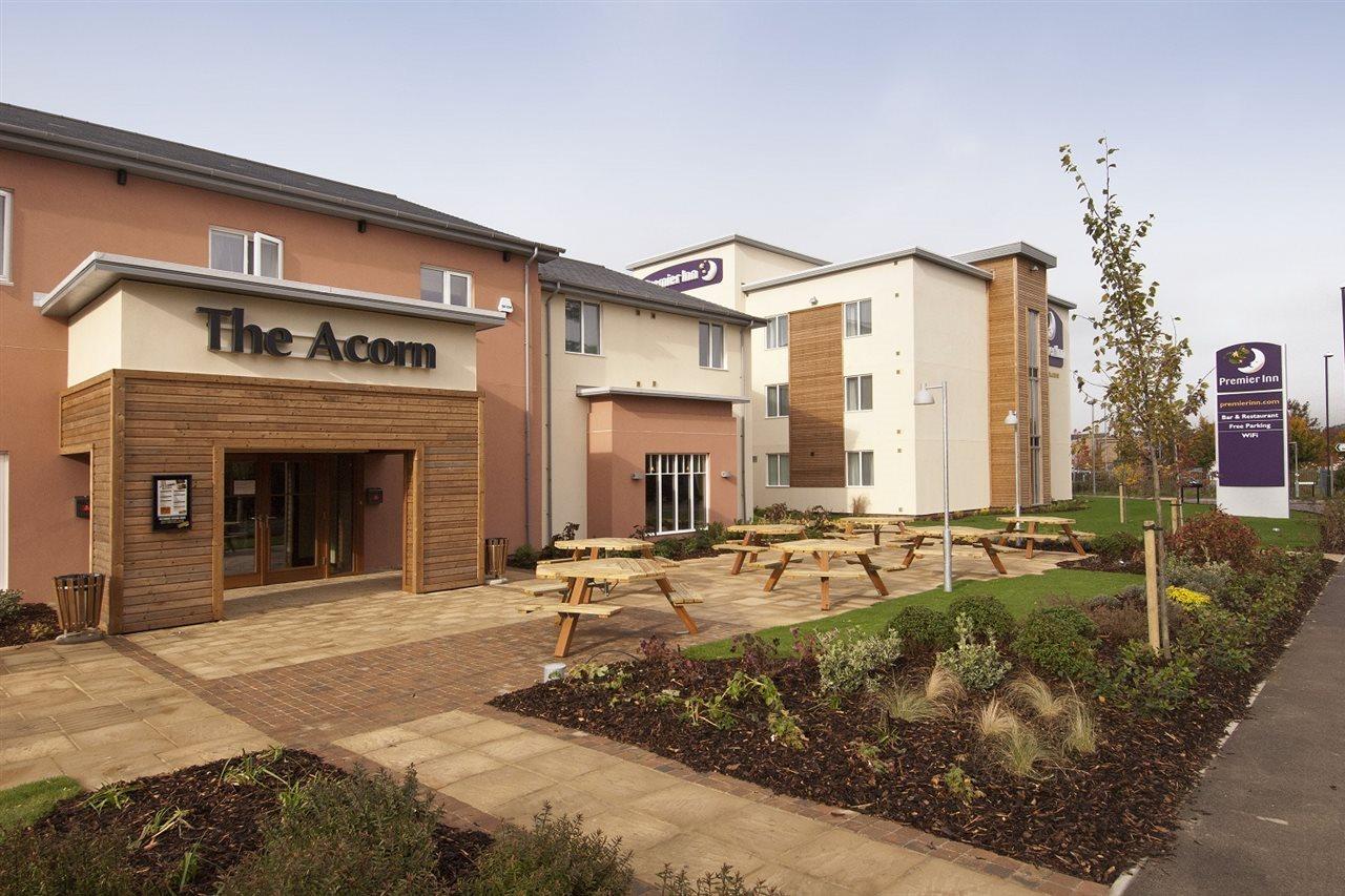 Premier Inn Burgess Hill Exterior foto