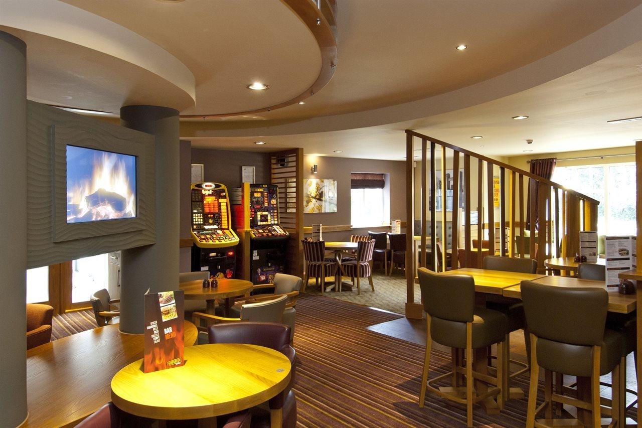 Premier Inn Burgess Hill Exterior foto