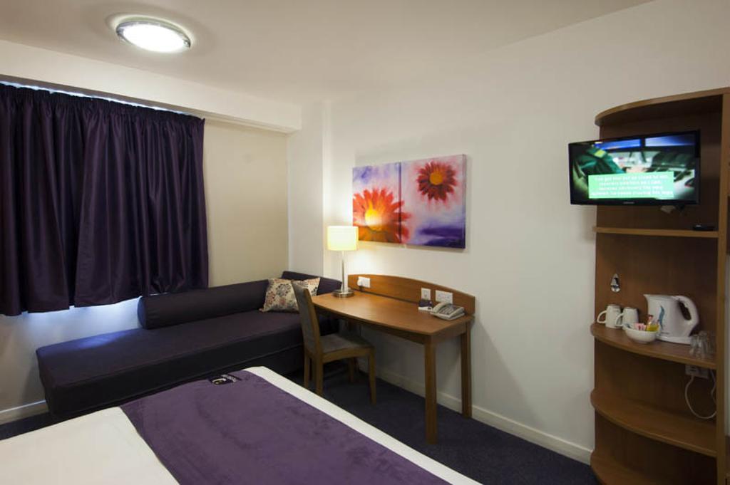 Premier Inn Burgess Hill Quarto foto